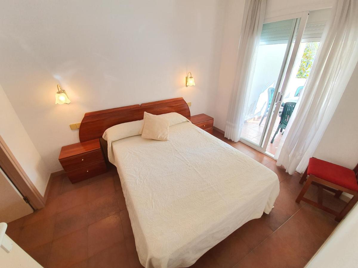 Apartamento Royal Marine Deluxe Roses Buitenkant foto